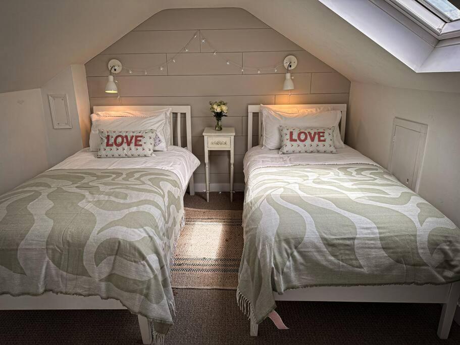 Stylish 3Br Cowes Cottage Close To The Waterfront Bagian luar foto